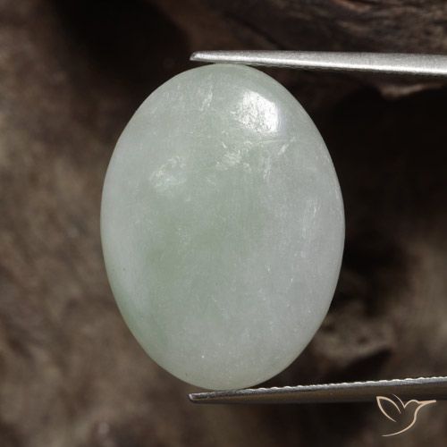 Jadéite Vert grisâtre naturelle ovale, 18.35 ct, Translucide