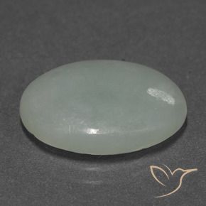 Jadéite Vert moyen naturelle ovale, 10.18 ct, Translucide
