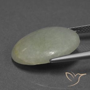 Jadéite Gris vert naturelle ovale, 9.18 ct, Translucide