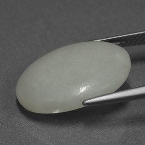 Jadéite Vert naturelle Coupe ovale, 11.44 ct, Translucide