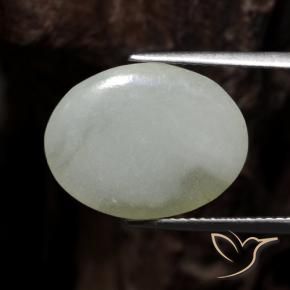 Jadéite Vert moyen naturelle ovale, 7.64 ct, Translucide