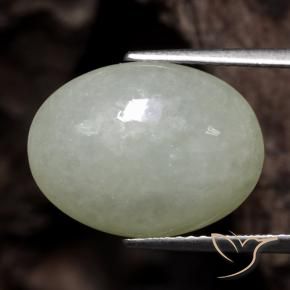 Jadéite Vert moyen naturelle ovale, 8.52 ct, Translucide