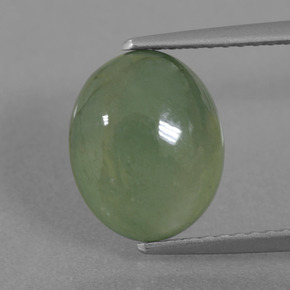 Jadéite vert naturelle coupe ovale, 3,85 ct, translucide