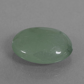 Jadéite vert naturelle coupe ovale, 6,71 ct, translucide