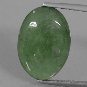 Jadéite vert naturelle coupe ovale, 6,58 ct, translucide
