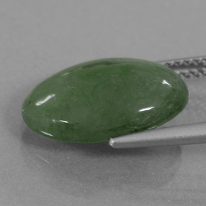 Jadéite vert naturelle coupe ovale, 6,58 ct, translucide