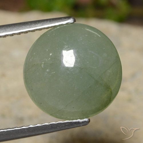Jadéite Vert chaud naturelle Tour, 5.81 ct, Translucide