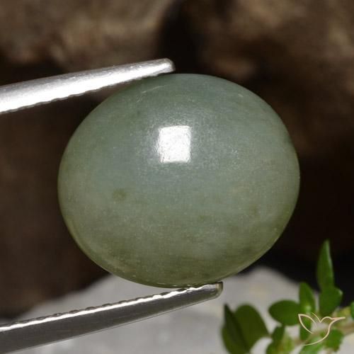 Jadéite Vert moyen naturelle ovale, 5.81 ct, Translucide