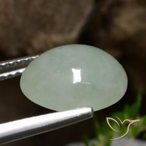 Jadéite Gris vert naturelle ovale, 4.87 ct, Translucide