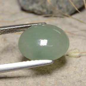 Jadéite vert naturelle coupe ovale, 3,68 ct, translucide