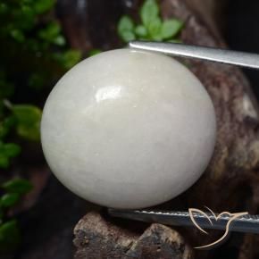 Jadéite Gris très clair naturelle ovale, 24.23 ct, Translucide