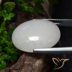 Jadéite Gris moyen naturelle ovale, 18.09 ct, Translucide