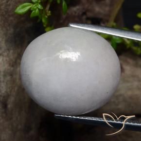 Jadéite Blanc grisâtre naturelle ovale, 24.10 ct, Translucide