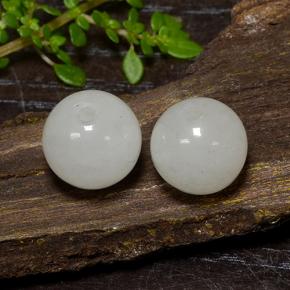 Achetez naturel 13,42ct vert jadéite gems, sphère / boule, en provenance myanmar chez gemselect. en stock, livraison internationale!