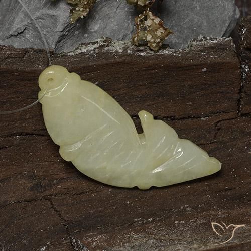 Jadéite Jaune verdâtre naturelle Fantaisie, 30.43 ct, Translucide