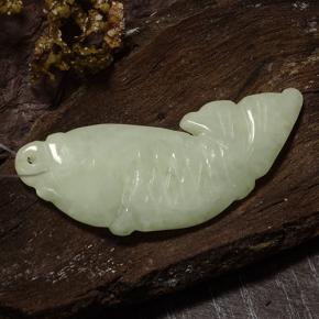 Jadéite vert naturelle forme fantaisie, 24,61 ct, translucide