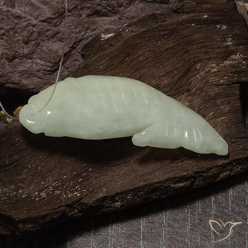 Jadéite Vert moyen naturelle Fantaisie, 37.57 ct, Translucide