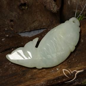 Jadéite Vert grisâtre naturelle Fantaisie, 31.18 ct, Translucide