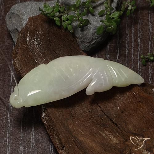 Jadéite Vert clair chaud naturelle Fantaisie, 33.07 ct, Translucide