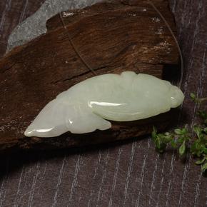 Jadéite vert naturelle forme fantaisie, 27,99 ct, translucide