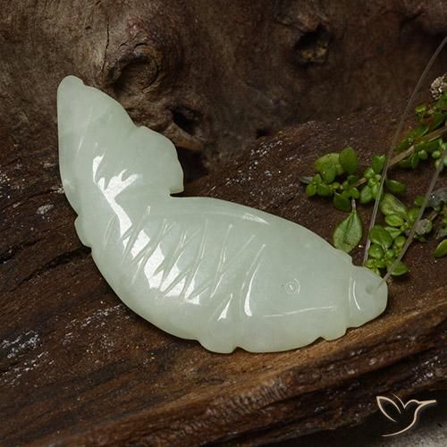 Jadéite Vert grisâtre naturelle Fantaisie, 27.95 ct, Translucide
