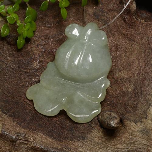 Jadéite vert naturelle forme fantaisie, 24,53 ct, translucide