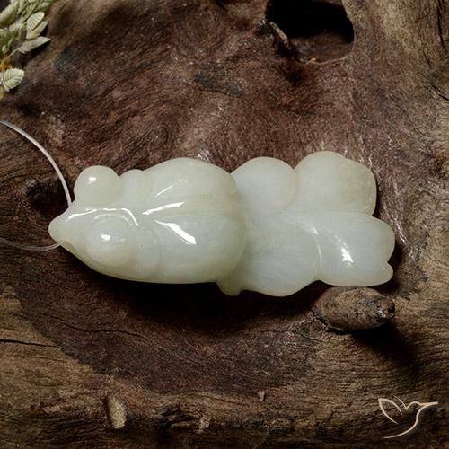 Jadéite Vert grisâtre naturelle Fantaisie, 33.92 ct, Translucide
