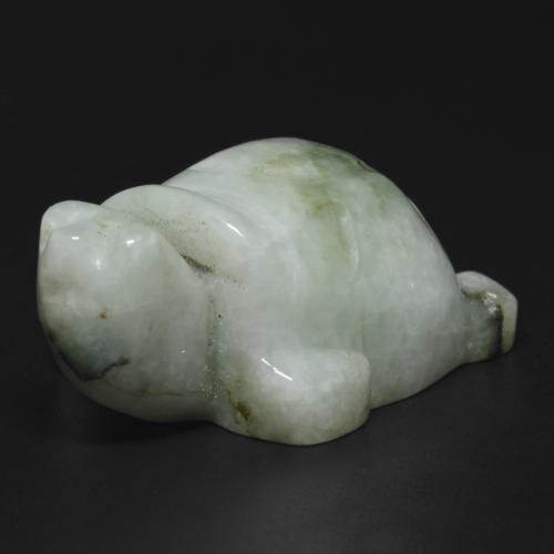 Jadéite vert naturelle forme fantaisie, 117,19 ct, opaque