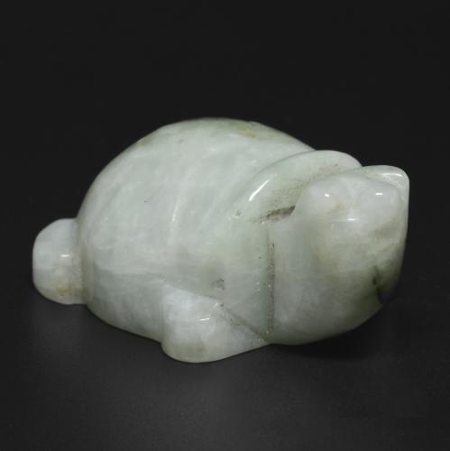 Jadéite vert naturelle forme fantaisie, 117,19 ct, opaque