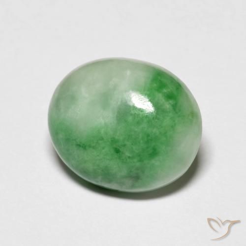 Jadéite vert naturelle coupe ovale, 5,45 ct, opaque