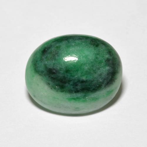 Jadéite vert naturelle coupe ovale, 4,42 ct, opaque