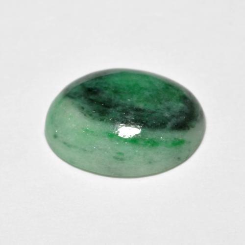 Jadéite vert naturelle coupe ovale, 4,42 ct, opaque