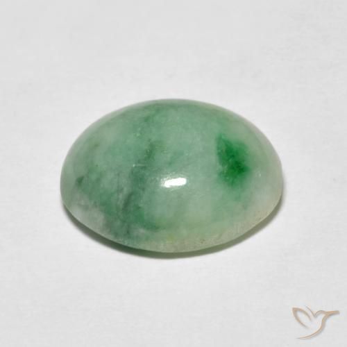 Jadéite Vert clair naturelle ovale, 4.95 ct, Opaque