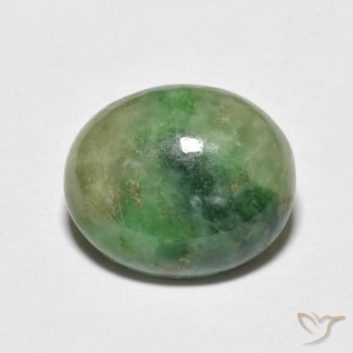 Jadéite Vert chaud naturelle ovale, 4.66 ct, Opaque