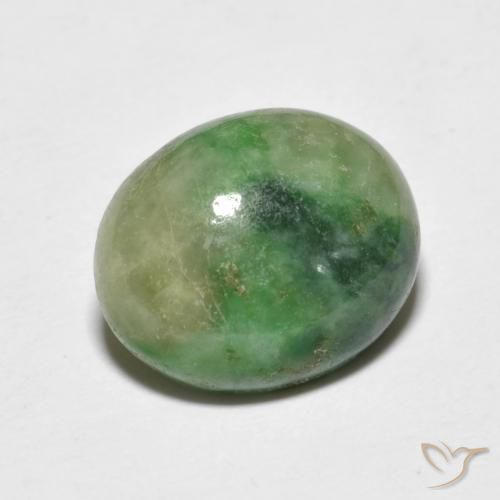 Jadéite Vert chaud naturelle ovale, 4.66 ct, Opaque