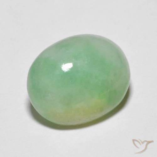 Jadéite Vert clair naturelle ovale, 5.09 ct, Opaque