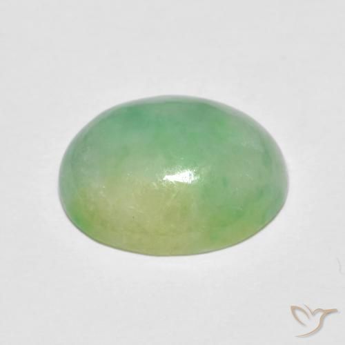 Jadéite Vert clair naturelle ovale, 5.09 ct, Opaque