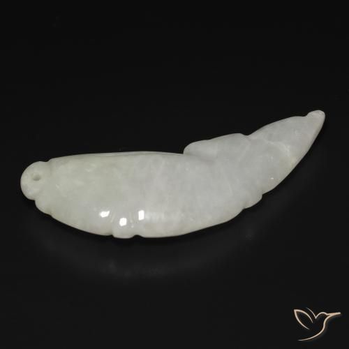 Jadéite Blanc vert léger naturelle Fantaisie, 28.60 ct, Translucide