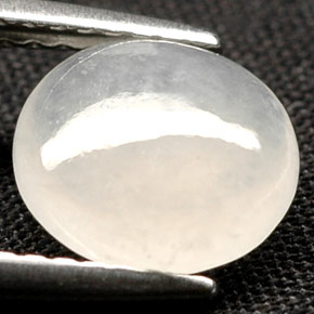Jadéite Blanc naturelle Coupe ovale, 3.13 ct, Opaque