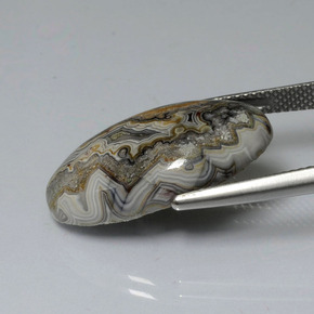 Jaspe Multicolore naturelle Coupe ovale, 12.43 ct, Opaque