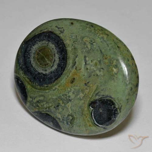 Jaspe Multicolore naturelle ovale, 63.65 ct, Opaque