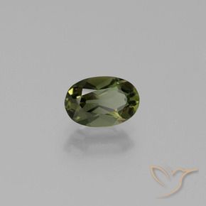 Rupine des grains Vert foncé naturelle ovale, 0.93 ct, VVS