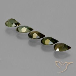 Shop natural 2.34ct Vert foncé Rupine des grains gems, En forme de poire, from Sri Lanka at GemSelect. In stock, global shipping!