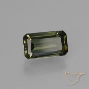 Rupine des grains Vert brunâtre naturelle Octogone / coupe Émeraude, 0.62 ct, VVS