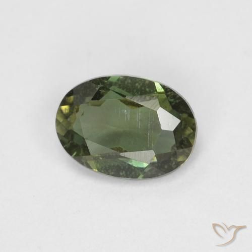 Rupine des grains Vert terreux profond naturelle ovale, 0.32 ct, VS-SI