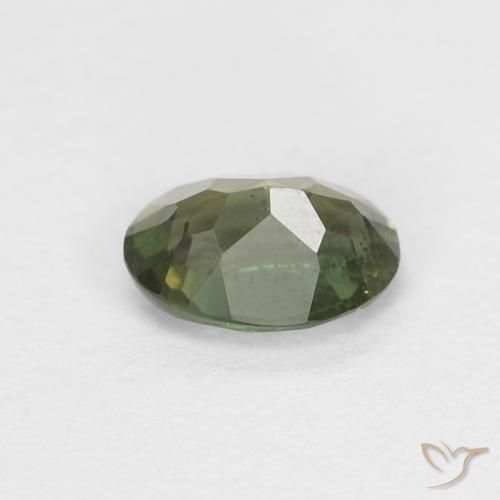 Rupine des grains Vert foncé naturelle ovale, 0.36 ct, VS-SI