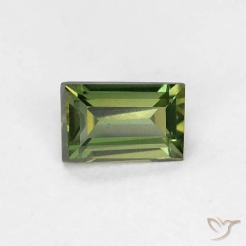 Kornerupine Vert jaunâtre naturelle Baquette, 0.30 ct, VVS