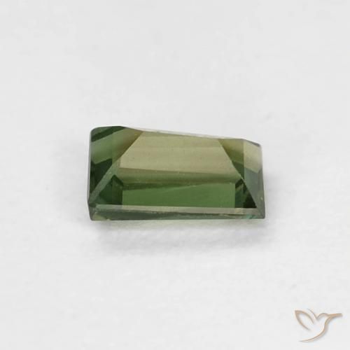 Kornerupine Vert jaunâtre naturelle Baquette, 0.30 ct, VVS