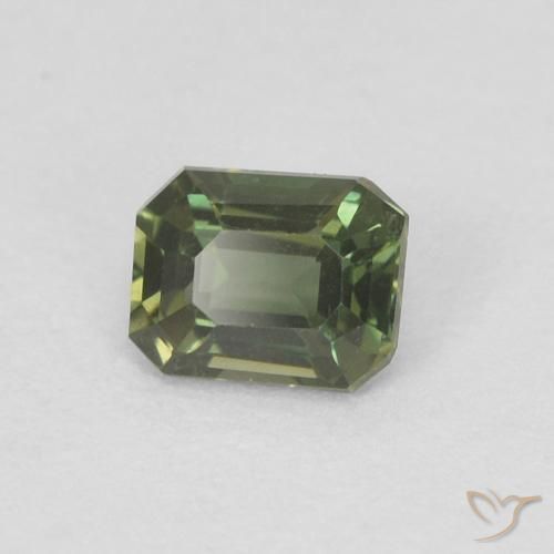 Rupine des grains Medium Dark-Green naturelle Octogone / coupe Émeraude, 0.25 ct, VVS