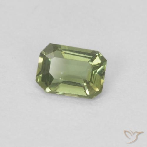 Rupine des grains Vert forêt chaud naturelle Octogone / coupe Émeraude, 0.18 ct, VVS-VS